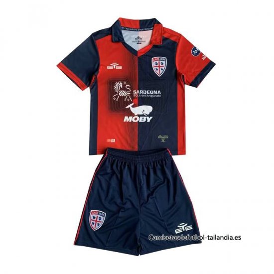 1ª Camiseta Cagliari Calcio Nino 2023-2024 - Haga un click en la imagen para cerrar