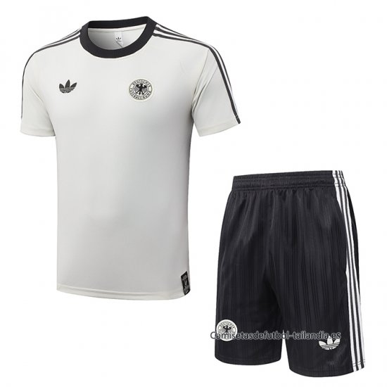 Chandal del Alemania Manga Corta 2026-2027 Crema - Pantalon Corto - Haga un click en la imagen para cerrar