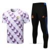 Chandal del Real Madrid Manga Corta 2022-2023 Blanco y Purpura Chandal del Real Madrid Manga Corta 2022-2023 Blanco y Purpura