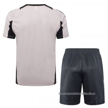 Chandal del Real Madrid Manga Corta 2024-2025 Rosa Claro - Pantalon Corto