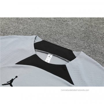 Camiseta de Entrenamiento Paris Saint-Germain Jordan 2022-2023 Gris