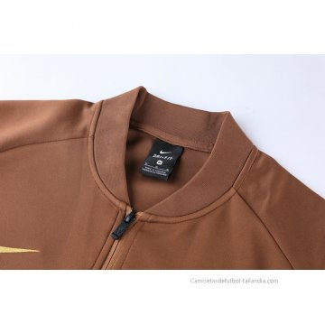 Chaqueta del Pumas UNAM 2021-2022 Marron
