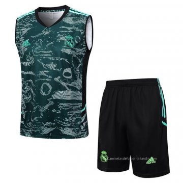Chandal del Real Madrid Sin Mangas 2023-2024 Verde Chandal del Real Madrid Sin Mangas 2023-2024 Verde