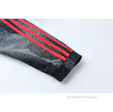 Rompevientos del Bayern Munich 2021-2022 Gris