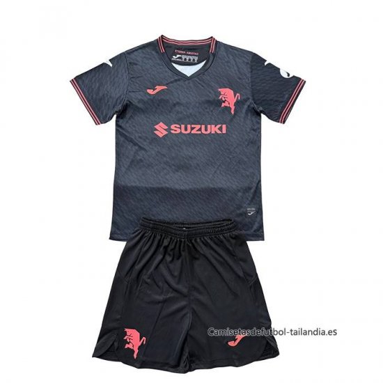 3ª Camiseta Turin Nino 2025-2026 - Haga un click en la imagen para cerrar