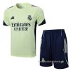 Chandal del Real Madrid Manga Corta 2025-2026 Verde - Pantalon Corto Chandal del Real Madrid Manga Corta 2025-2026 Verde - Pantalon Corto