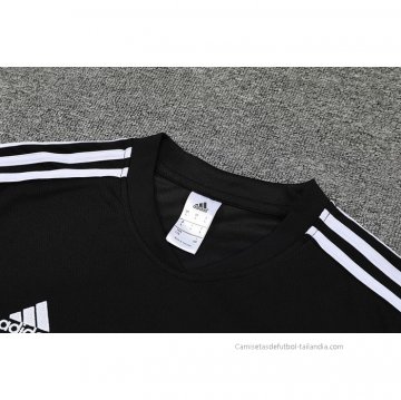 Chandal del Real Madrid Manga Corta 2022-2023 Negro y Purpura - Pantalon Corto