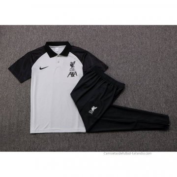 Conjunto Polo del Liverpool 2022-2023 Gris