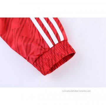 Rompevientos del Manchester United 2022-2023 Rojo