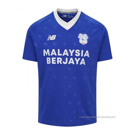 1ª Camiseta Cardiff City 2022-2023 - Haga un click en la imagen para cerrar